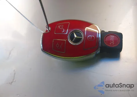 2008 Mercedes-Benz E 350 4Matic z USA, uszkodzony, nr VIN WDBUF87X58B220637